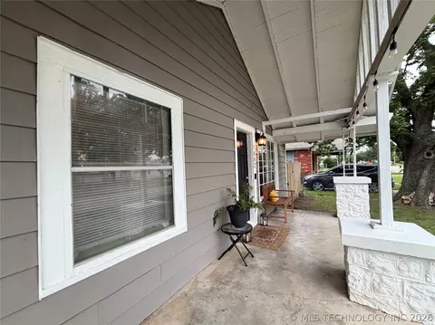 Exterior - 1002 E Walnut St, Cushing, OK 74023 photo 18 of 20