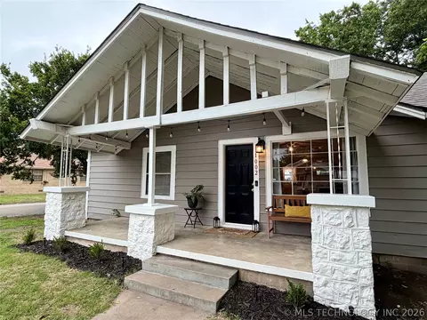 Exterior - 1002 E Walnut St, Cushing, OK 74023 photo 2 of 20