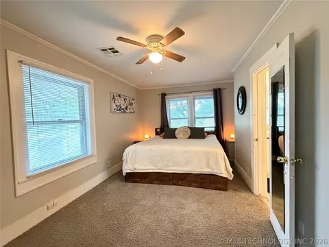 Bedroom - 1002 E Walnut St, Cushing, OK 74023 photo 1 of 5