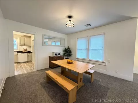 Dining - 1002 E Walnut St, Cushing, OK 74023 photo 4 of 4