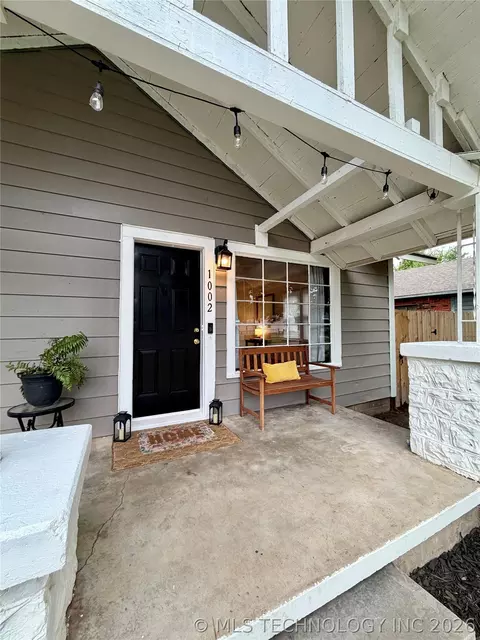 Exterior - 1002 E Walnut St, Cushing, OK 74023 photo 16 of 20