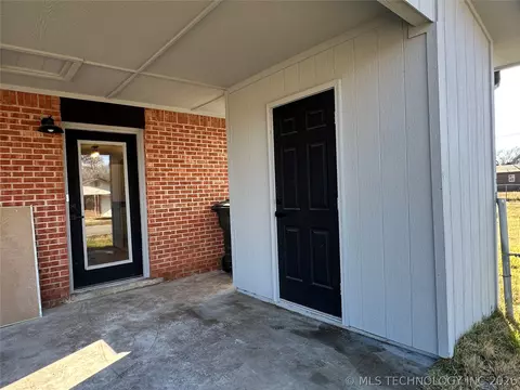 Exterior - 1500 E 3rd St, Okmulgee, OK 74447 photo 1 of 2