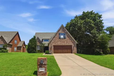 8703 E 95th Pl, Tulsa, OK 74133