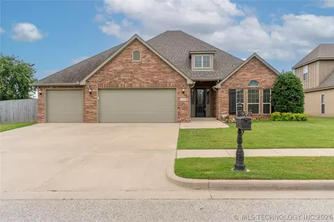 6088 E 145th Pl, Bixby, OK 74008