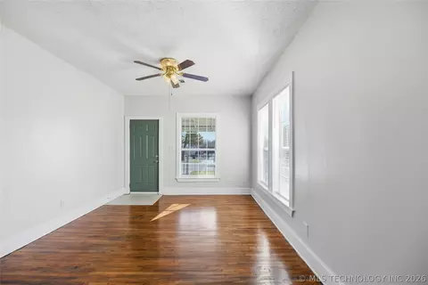 Living - 1633 E 4th St, Tulsa, OK 74120 photo 2 of 5
