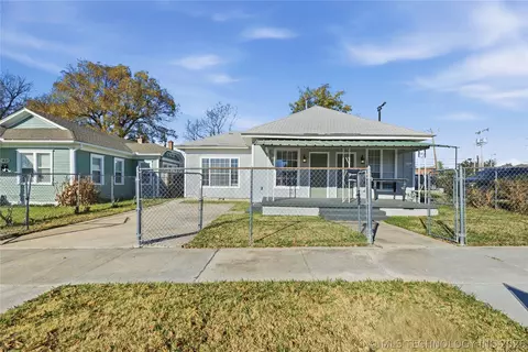 Exterior - 1633 E 4th St, Tulsa, OK 74120 photo 1 of 4
