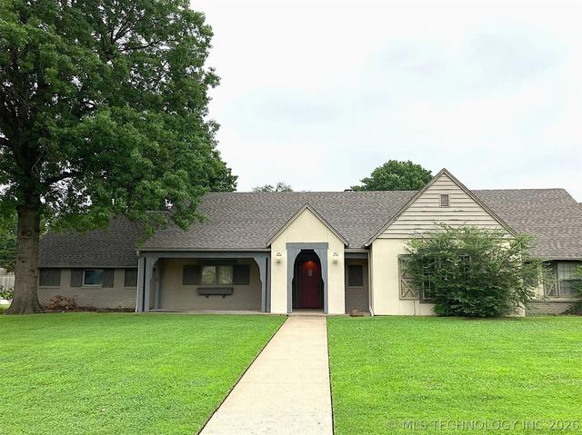 4107 E 47th Pl, Tulsa, OK 74135