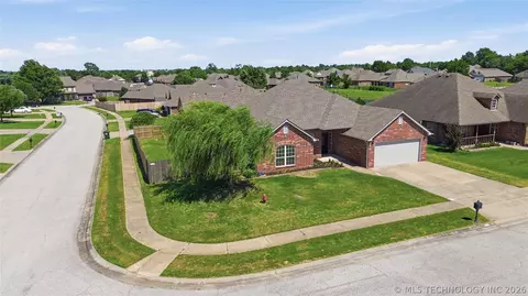 11739 N 115th Ave E, Collinsville, OK 74021