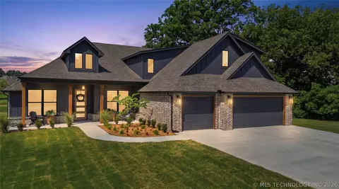 18236 S Clear Creek Ct, Claremore, OK 74017