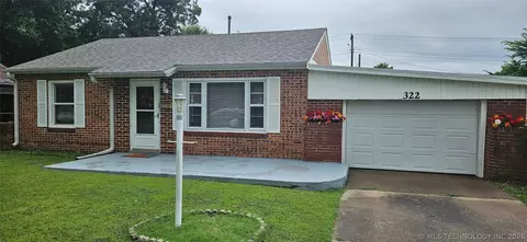 322 SE 5th St, Pryor, OK 74361