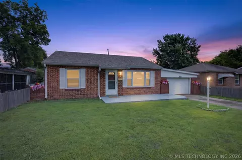322 SE 5th St, Pryor, OK 74361