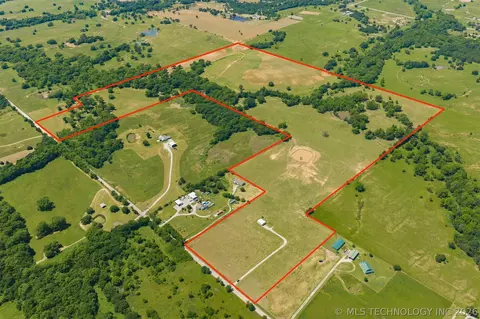 4480 Memorial Rd, Lone Grove, OK 73443