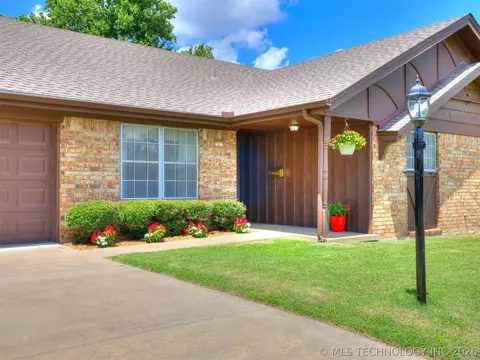 Exterior - 7317 E 58th Pl, Tulsa, OK 74145 photo 2 of 6