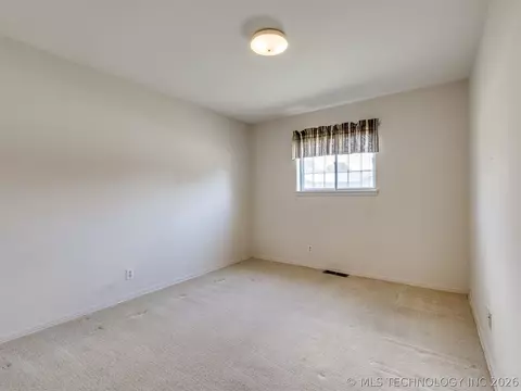 Bedroom - 7317 E 58th Pl, Tulsa, OK 74145 photo 5 of 7