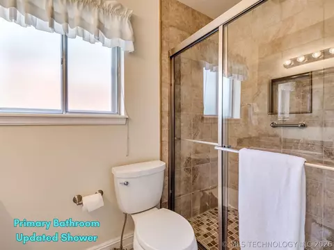 Bath - 7317 E 58th Pl, Tulsa, OK 74145 photo 2 of 4