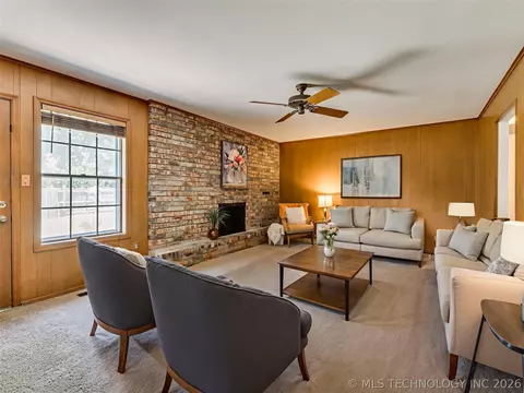 Living - 7317 E 58th Pl, Tulsa, OK 74145 photo 4 of 5