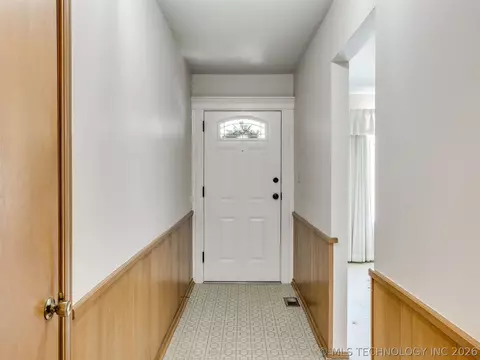 Entry Way - 7317 E 58th Pl, Tulsa, OK 74145 photo 1 of 1