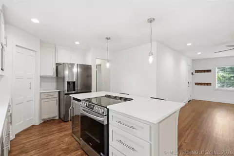 Kitchen - 4513 E 8th St, Tulsa, OK 74112 photo 4 of 4