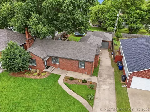 View/Area - 4513 E 8th St, Tulsa, OK 74112 photo 1 of 4