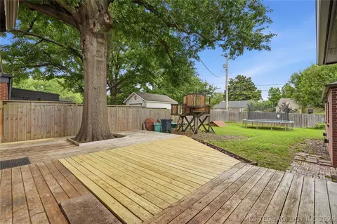 Exterior - 4513 E 8th St, Tulsa, OK 74112 photo 3 of 8