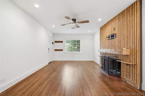Living - 4513 E 8th St, Tulsa, OK 74112 photo 2 of 3