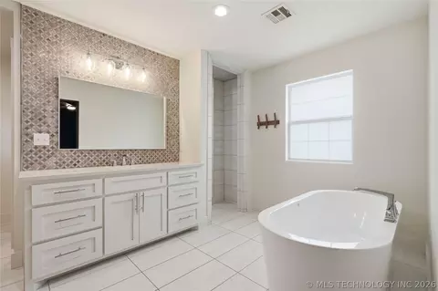Bath - 4513 E 8th St, Tulsa, OK 74112 photo 1 of 6