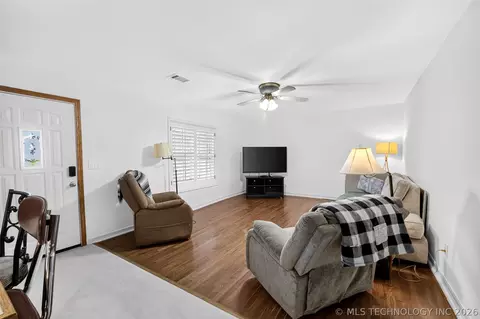 Other - 1417 E Oak St, Cushing, OK 74023 photo 3 of 11