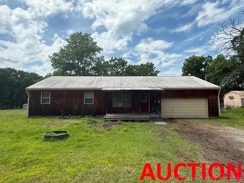 595 Pryor Creek Loop, Chouteau, OK 74337