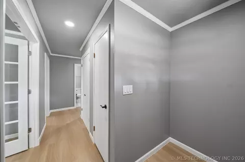Entry Way - 1863 E 57th Pl, Tulsa, OK 74105 photo 1 of 2