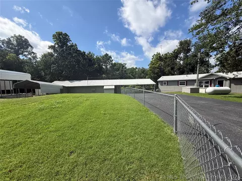 56677 E Brewer Rd, Afton, OK 74331