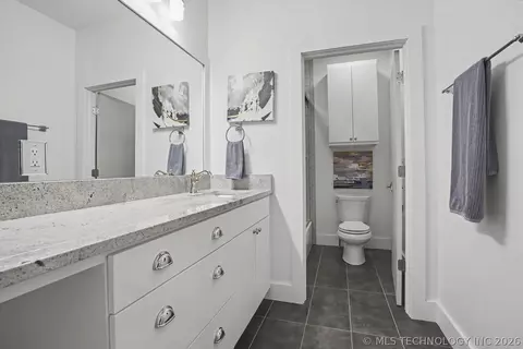 1014 E 38th Pl, Tulsa, OK 74105 photo 32