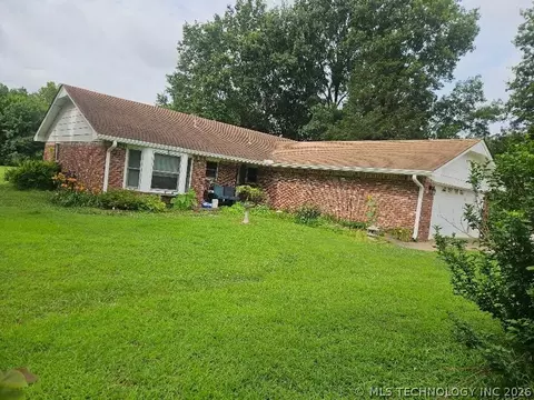 621 E 56th St S, Muskogee, OK 74403
