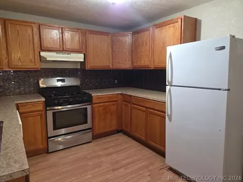 Kitchen - 214 S 4th, Eufaula, OK 74432 photo 3 of 3