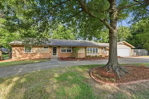5880 S Quebec Ave, Tulsa, OK 74135