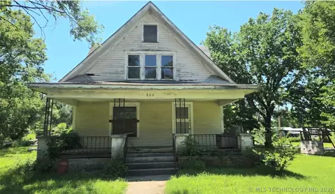 806 S Pecan St, Nowata, OK 74048