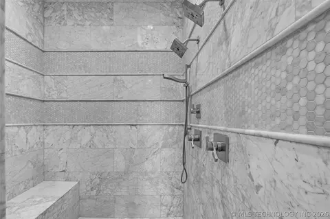 Bath - 6830 E 109th St, Tulsa, OK 74133 photo 2 of 6