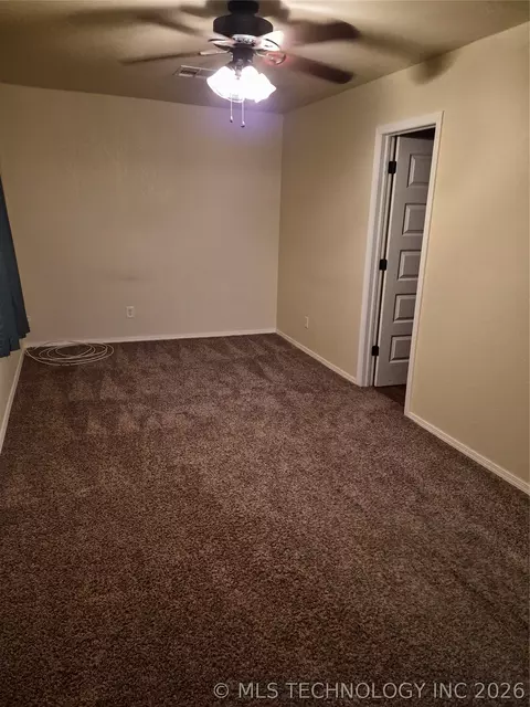 Bedroom - 316 NW 6th, Checotah, OK 74426 photo 2 of 3