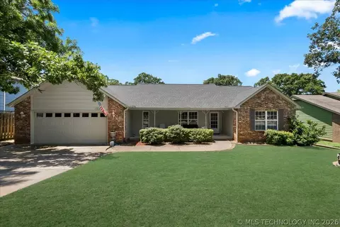 3216 Bermuda Dr, Sand Springs, OK 74063