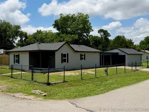 1700 S Park St, Sapulpa, OK 74066