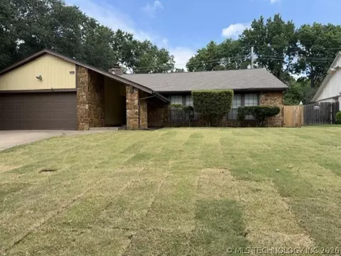 Exterior - 5935 E 79th St, Tulsa, OK 74136 photo 2 of 8