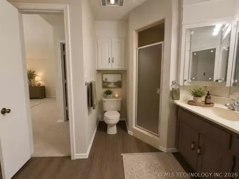 Bath - 5935 E 79th St, Tulsa, OK 74136 photo 7 of 9