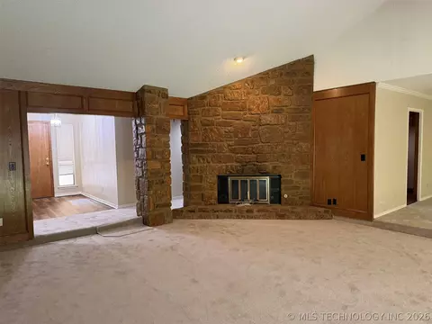 Living - 5935 E 79th St, Tulsa, OK 74136 photo 4 of 12