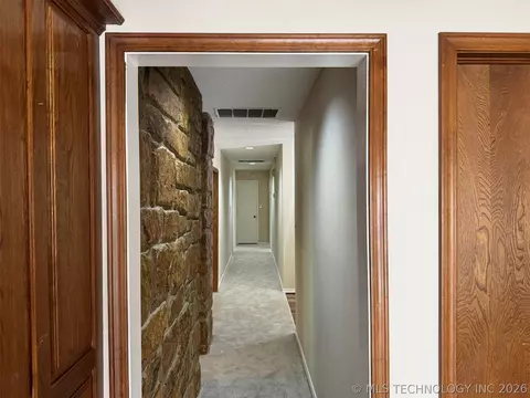 Entry Way - 5935 E 79th St, Tulsa, OK 74136 photo 4 of 4