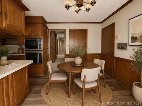 Dining - 5935 E 79th St, Tulsa, OK 74136 photo 5 of 5
