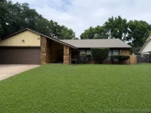 5935 E 79th St, Tulsa, OK 74136