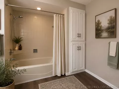 Bath - 5935 E 79th St, Tulsa, OK 74136 photo 5 of 9