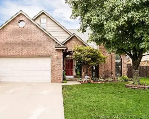 1261 E 136th St, Glenpool, OK 74033