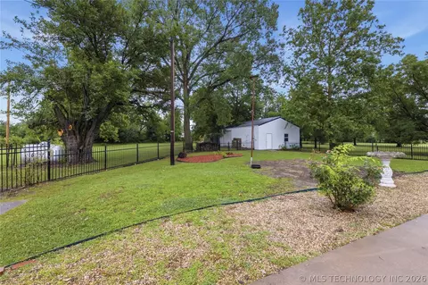 Exterior - 401 E Main St, Adair, OK 74330 photo 22 of 24