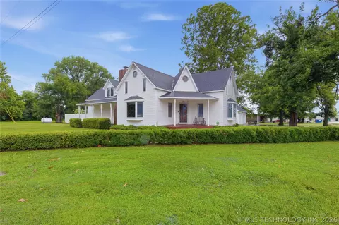 Exterior - 401 E Main St, Adair, OK 74330 photo 9 of 24
