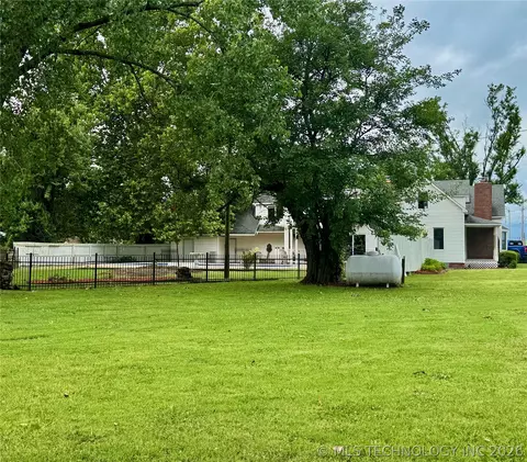 Exterior - 401 E Main St, Adair, OK 74330 photo 14 of 24